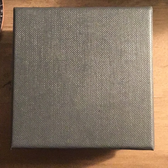 NEW Patricia Nash 🍋 reversible leather 31” necklace - Picture 6 of 6